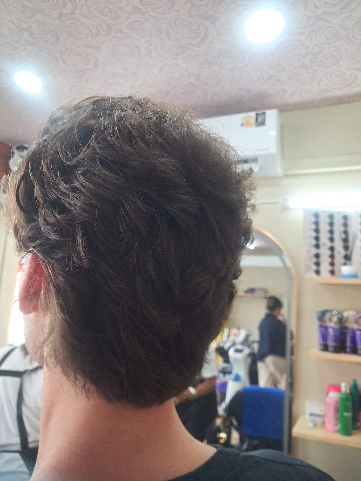 Men's haircut styled at Wonderland Jomtien Beauty Salon