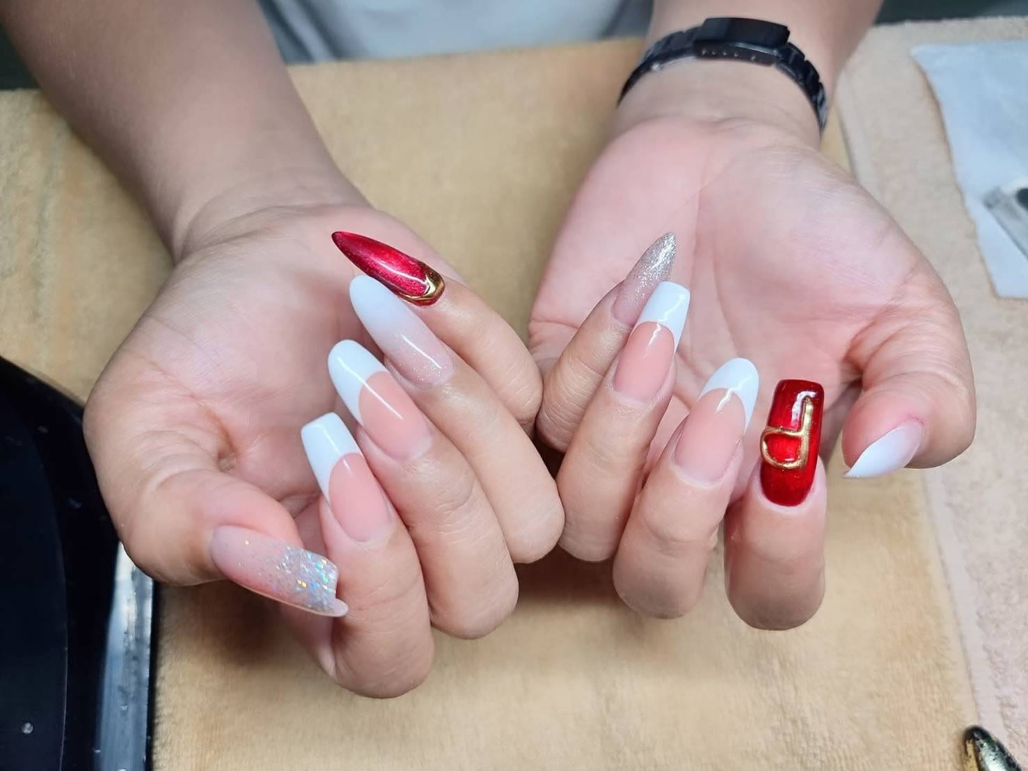 Nail work at Wonderland Jomtien Beauty Salon