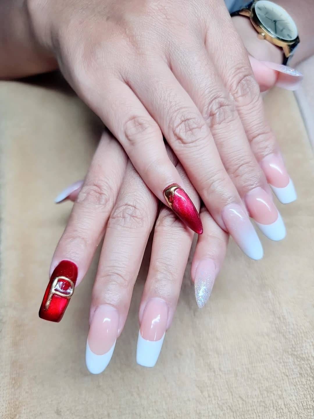 Nail work at Wonderland Jomtien Beauty Salon