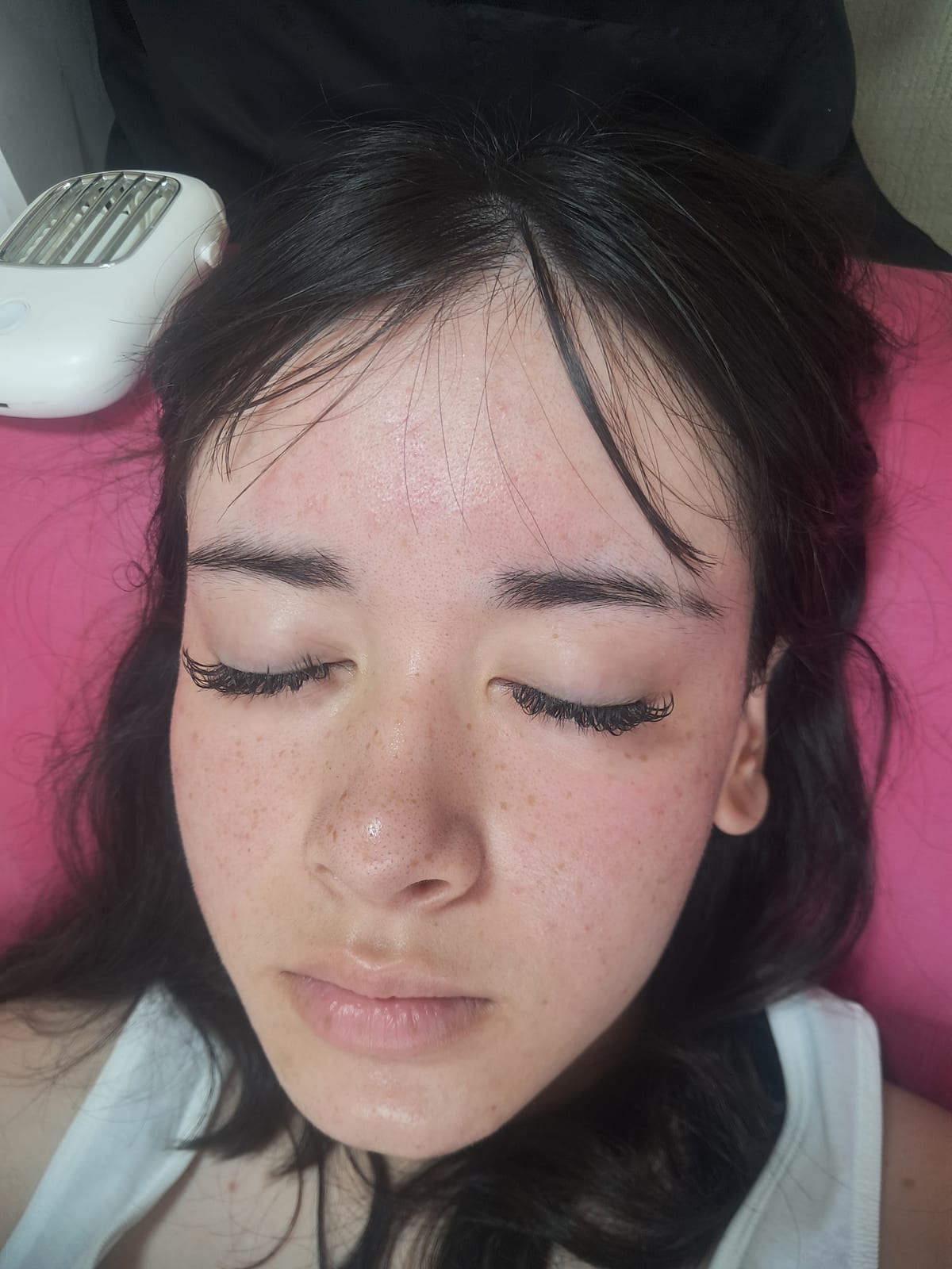 Eyelash extensions at Wonderland Jomtien Beauty Salon