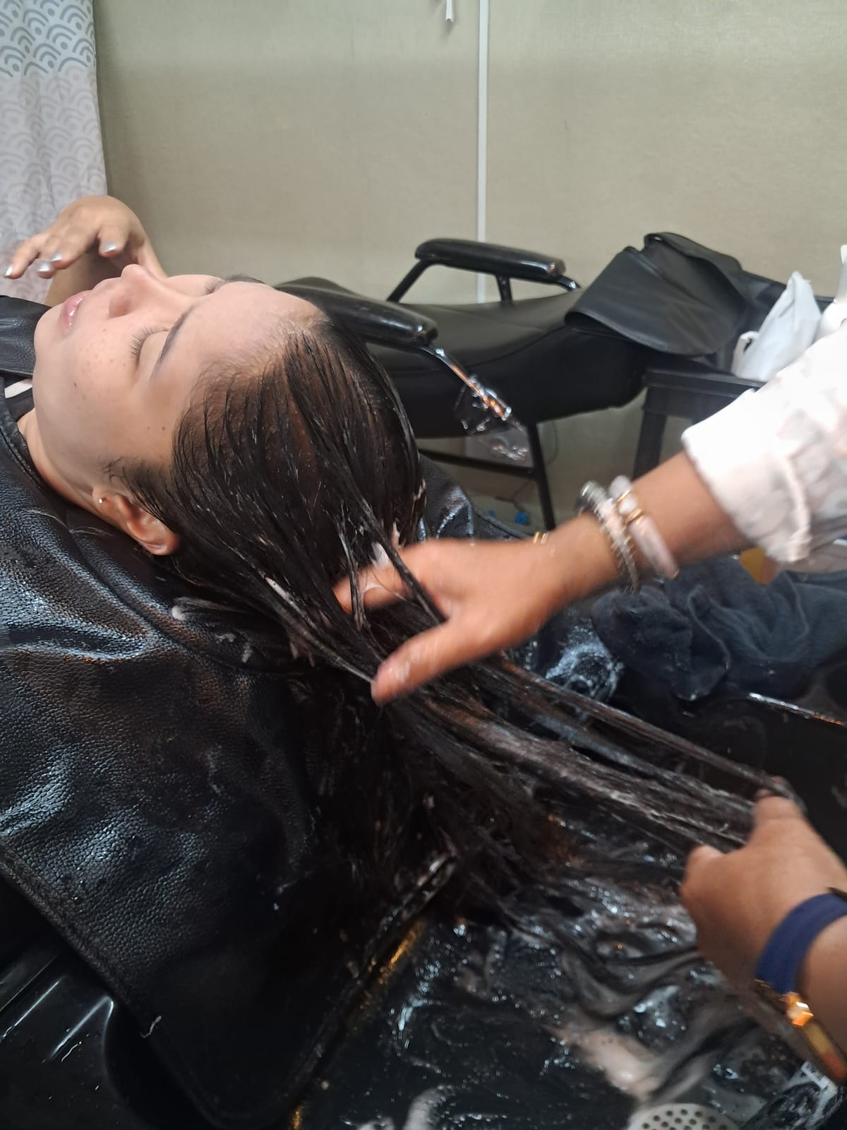 Women's hair styled at Wonderland Jomtien Beauty Salon